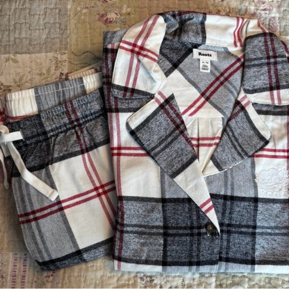 Roots Women’s XL Checkered Pajama Set - Red, White, and Gray